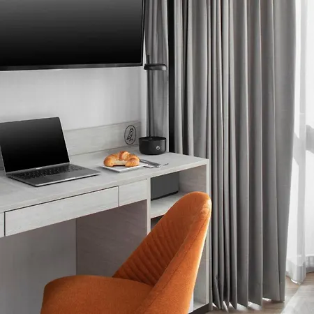 Voco Times Square South By Ihg