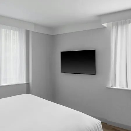 Four Points By Sheraton Downtown 3* New York