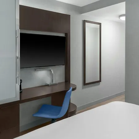 Hotel Four Points By Sheraton Downtown 3*