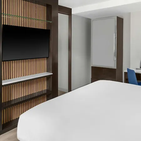 Four Points By Sheraton Downtown 3* New York