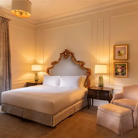 Hotel The Plaza, A Fairmont 5*