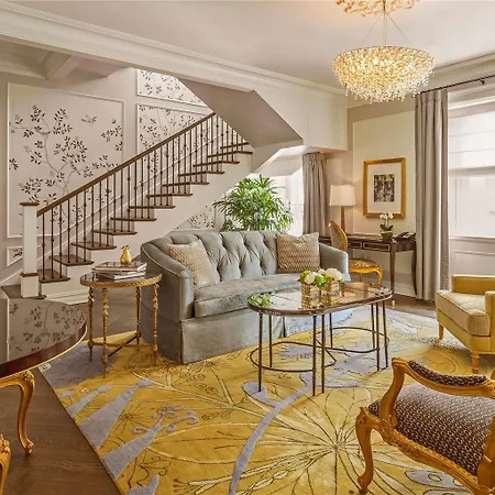 Hotel The Plaza, A Fairmont 5*