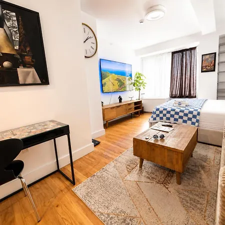 Nyc With Private Bathroom & Kitchenette * New York