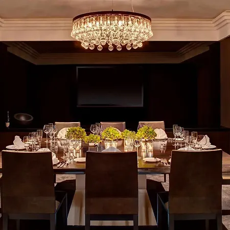 Lotte Palace Hotel