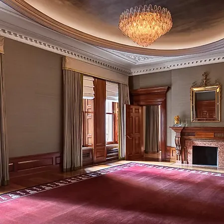 Lotte Palace Hotel 5*