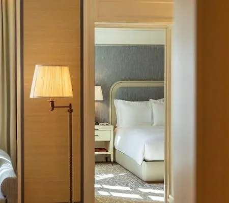 The Surrey, A Corinthia 5*