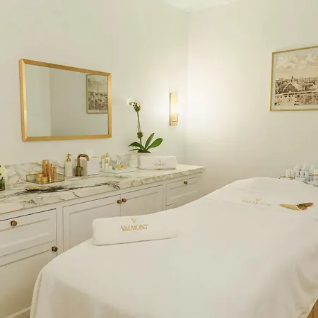 The Carlyle, A Rosewood New York