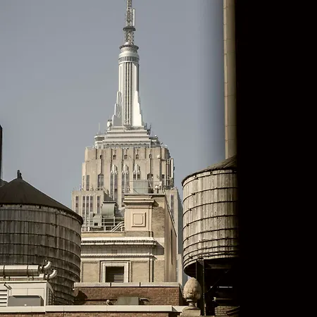 Hotel Newly Renovated At Club Quarters Times Square, 4*