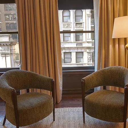 The Iroquois Times Square, A Small Luxury 5* New York