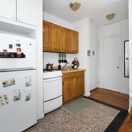 Chic One Bedroom Retreat In Downtown Manhattan