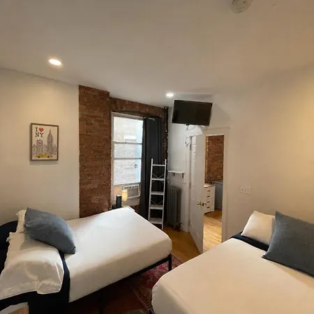 Nest 1 Bedroom Kitchenette Apartment 3*