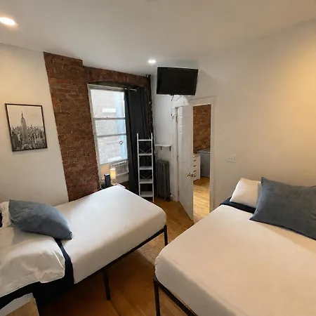 Nest 1 Bedroom Kitchenette New York
