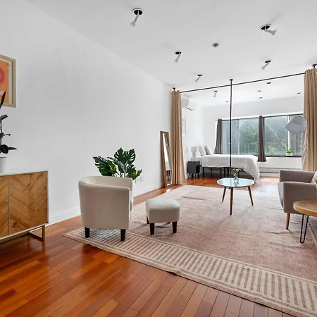 Upper East Side Luxury 3br 2b 1700 Square Feet Hotel New York