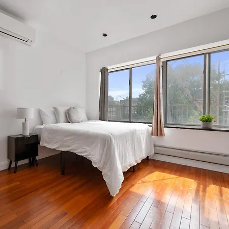 Hotel Upper East Side Luxury 3br 2b 1700 Square Feet 4*