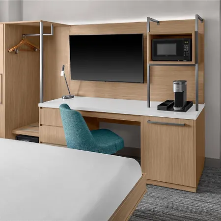 Hilton Garden Manhattan Midtown East 3*