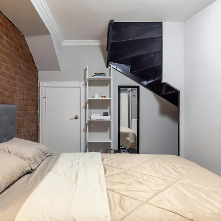 Apartment Private Bedroom With Shared Bathroom In Union Square Downtown Manhattan - Steps From The Dining & Nightlife! New York
