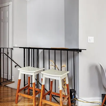 Private Bedroom With Shared Bathroom In Union Square Downtown Manhattan - Steps From The Dining & Nightlife! Apartment