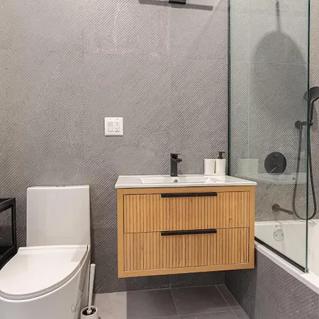 Spacious&renovated Duplex Brooklynbackyard&wd * New York