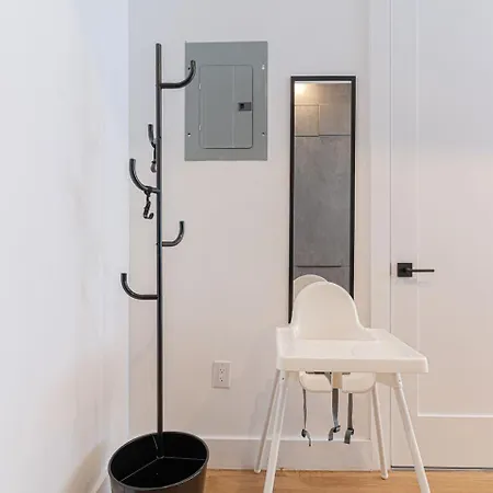 Spacious&renovated Duplex Brooklynbackyard&wd