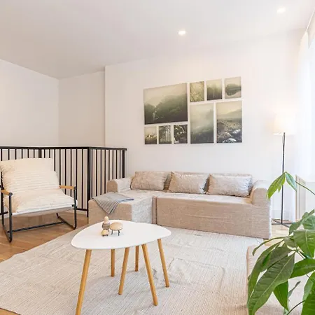 Spacious&renovated Duplex Brooklynbackyard&wd *