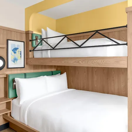 Voco Astoria By Ihg Hotel New York