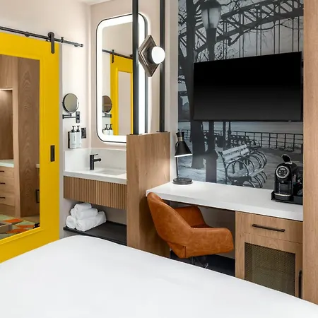 Voco Astoria By Ihg Hotel New York