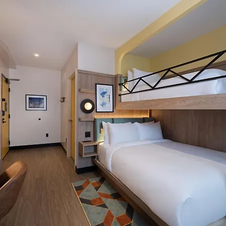Voco Astoria By Ihg New York