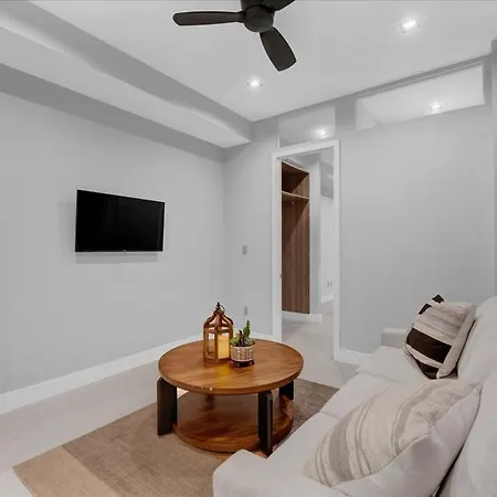 Modern West Village 1br Garden Steps To Subway Apartment *