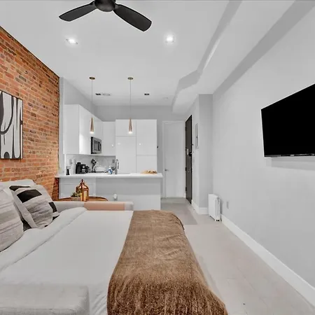 Apartment Modern West Village 1br Garden Steps To Subway