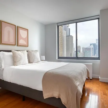 Midtown 2br W Gym Doorman Nr Theater District Nyc-1226 Apartment New York