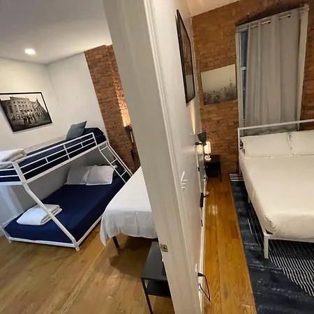 Empire State & Nest Apartment