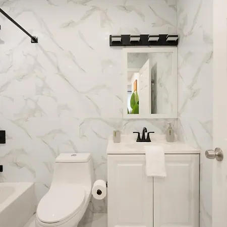 Apartment 240 East