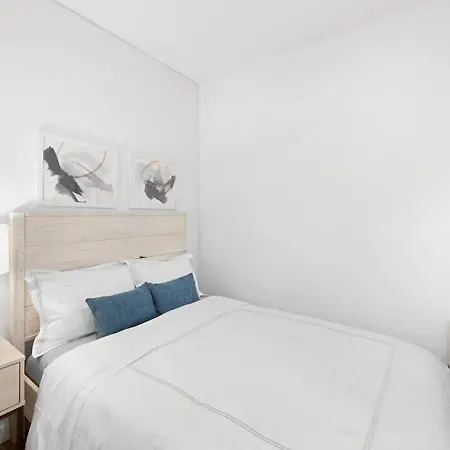 Apartment 69 Les
