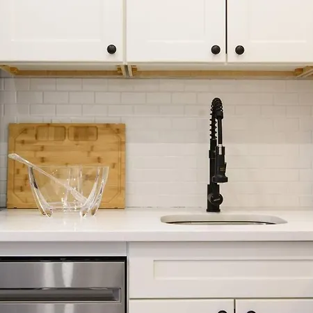 Apartment 240 East