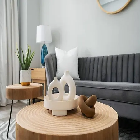 Apartment 73 West