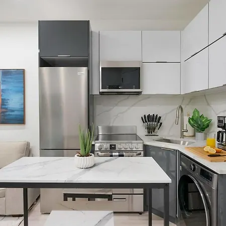 Apartment 317 Ues