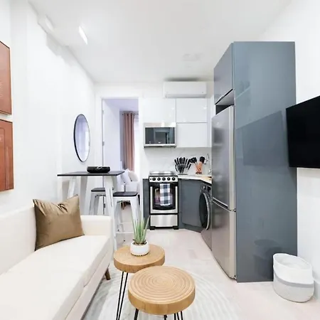 Apartment 48 Midtown West