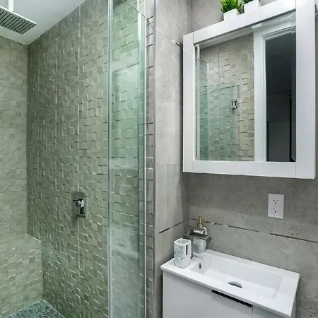 Apartment 48 Midtown West