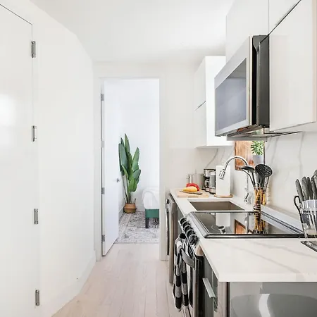 48 Midtown West *