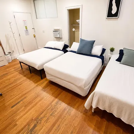 Empire State & Nest Apartment