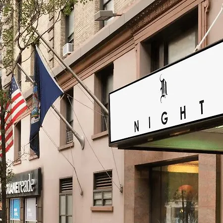Night Broadway Hotel New York