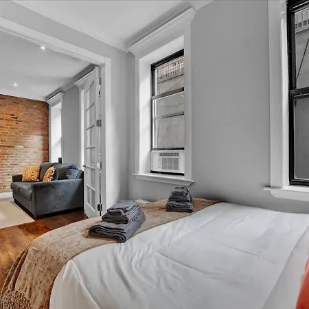 Apartment Elegant 3br-2ba In Gramercy -modern & New York