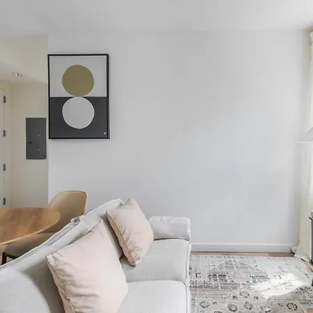 Apartment Blueground Midtown South Rooftop Nr Bryant Park Nyc-2027 New York