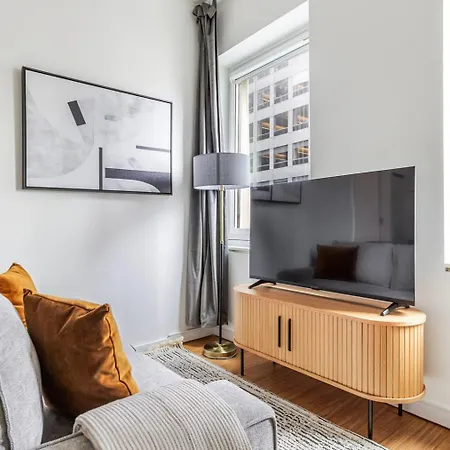 Apartment Blueground Midtown South Rooftop Nr Bryant Park Nyc-2058 New York