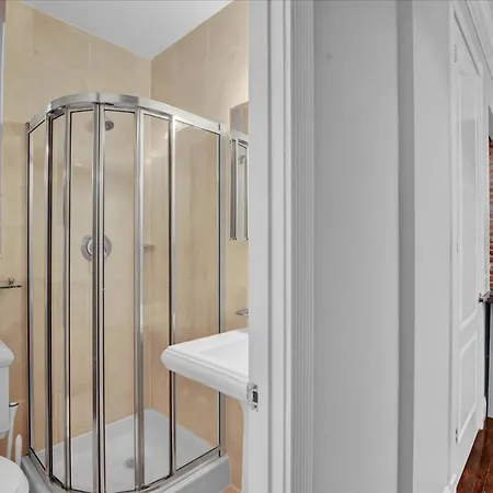 Elegant 3br-2ba In Gramercy -modern & Apartment