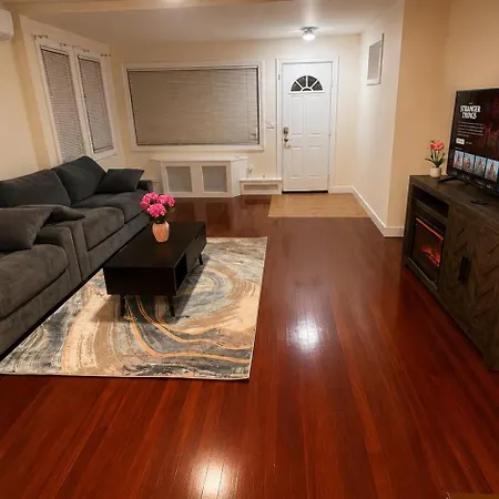 Amazing Private Single Family House * New York