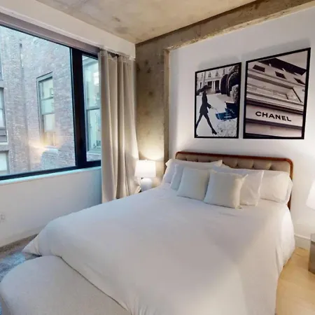 Apartment Sleek Two Bedroom In Manhattan New York