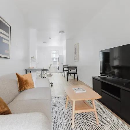 Apartment Blueground Alphabet Washer Nr Tompkins Square Park Nyc-2160 *