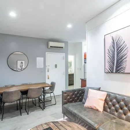 Nyc 3br Steps From Times Square & Transit *