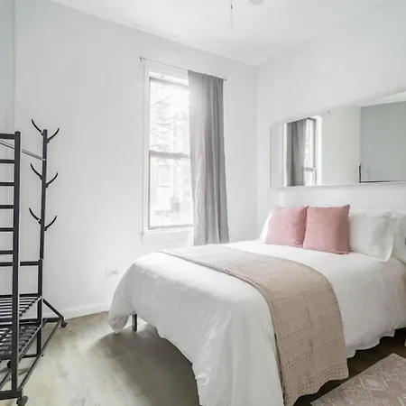 Nyc 3br Steps From Times Square & Transit * New York